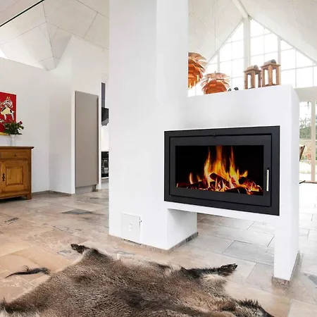 펜션 Architecturally Charming Summer House *